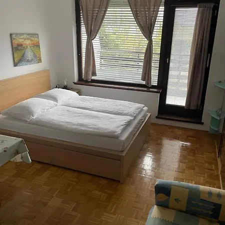 Daire Retro Kaninska Vas *