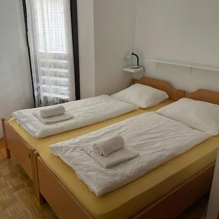 Appartamento Retro Kaninska Vas *