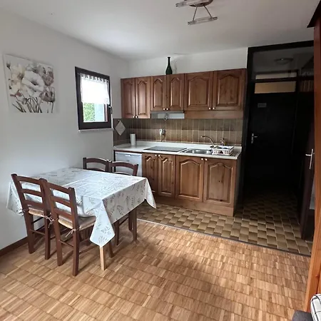 Retro Kaninska Vas Apartmán