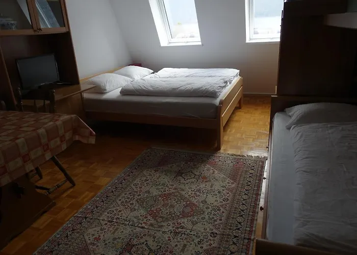 Retro Kaninska Vas * بوويتش